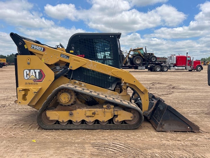 2023-caterpillar-299d3-image-5