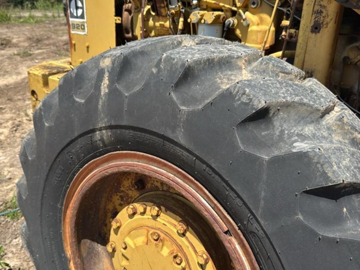 caterpillar-920-image-10