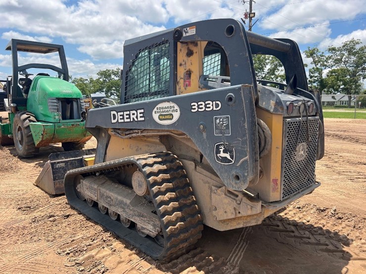 2012-deere-333d-image-2