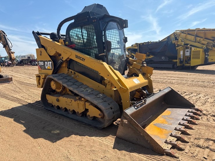 2017-caterpillar-299d2-xhp-image-4