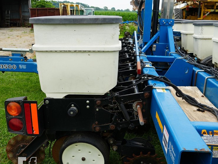kinze-3500-image-24