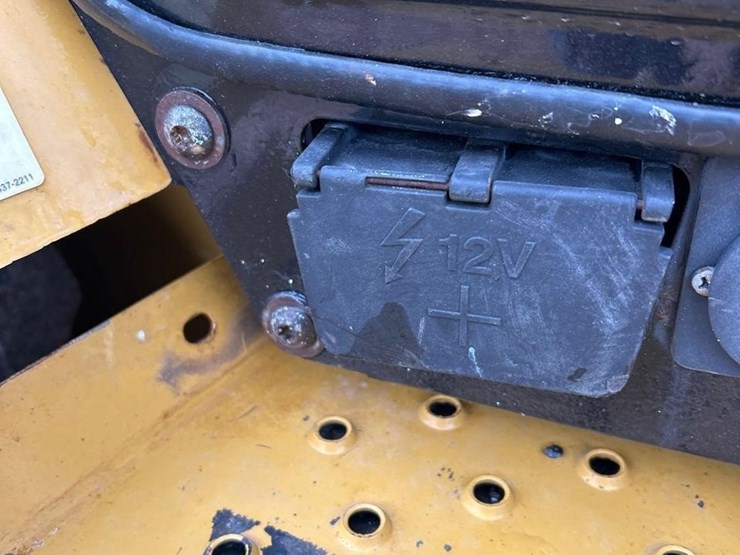 2018-caterpillar-420f2-it-image-19