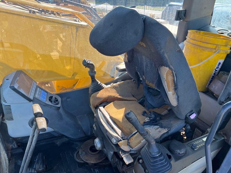 komatsu-pc200-lc-8-image-36