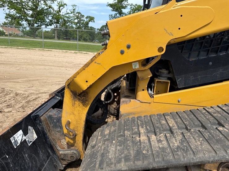 2018-caterpillar-289d-image-31