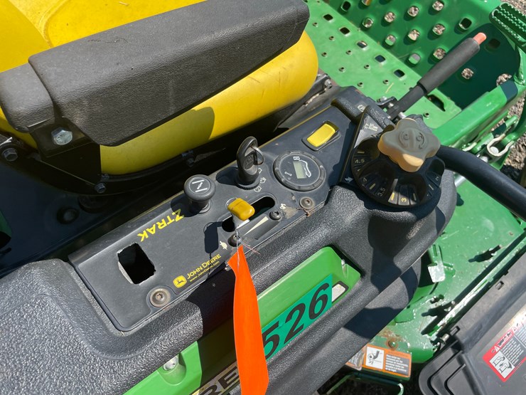 2020-john-deere-2020-image-13