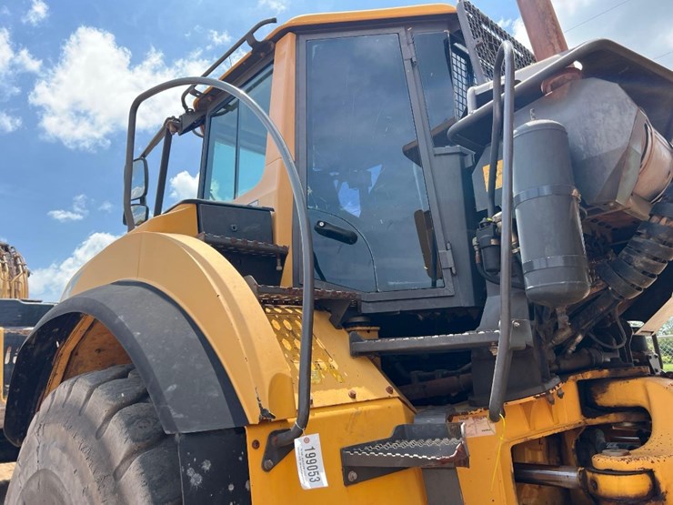 2012-volvo-a40f-image-23