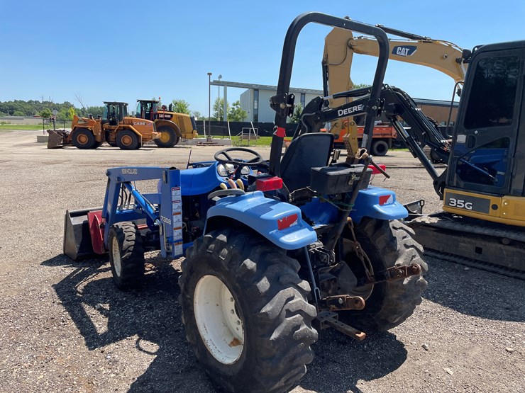 new-holland-tc33d-image-6