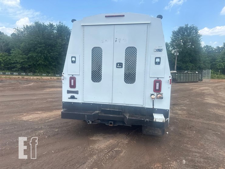 2018-ford-f350-xl-image-4