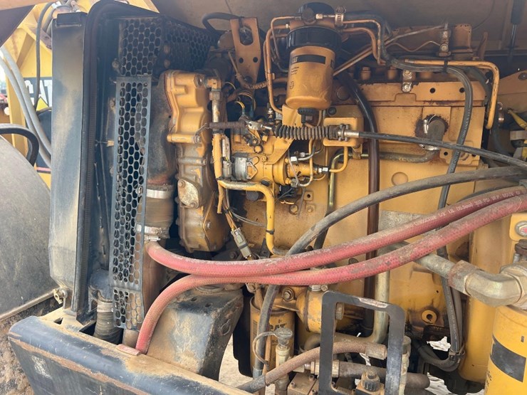 1998-caterpillar-th62-image-17
