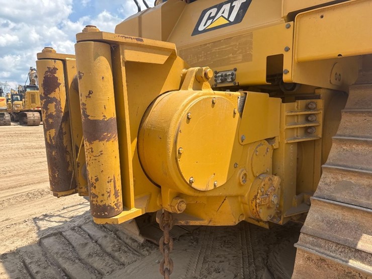 caterpillar-d6t-lgp-image-20