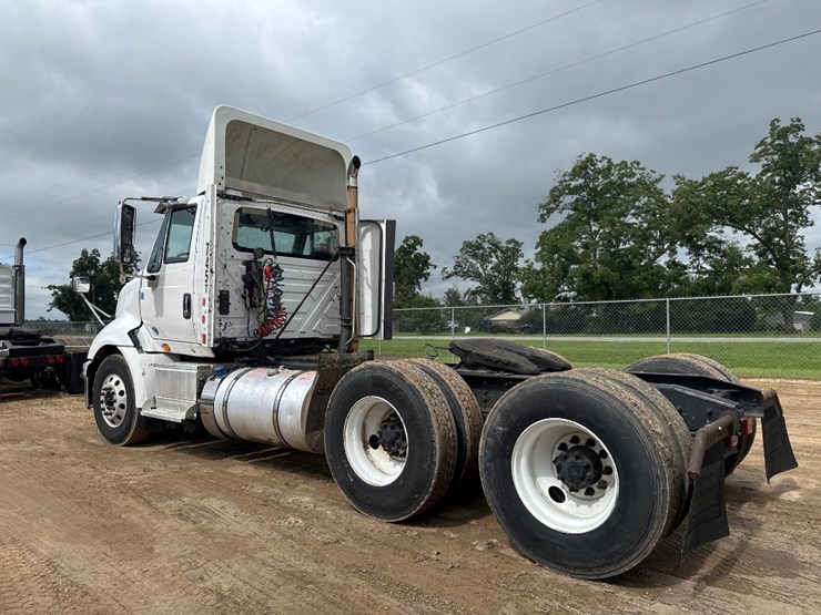 2016-international-prostar-image-8