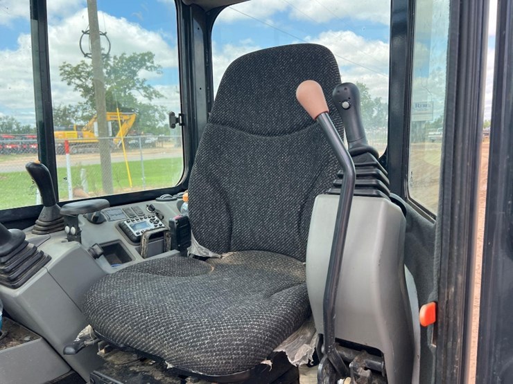 2018-bobcat-e55-image-25