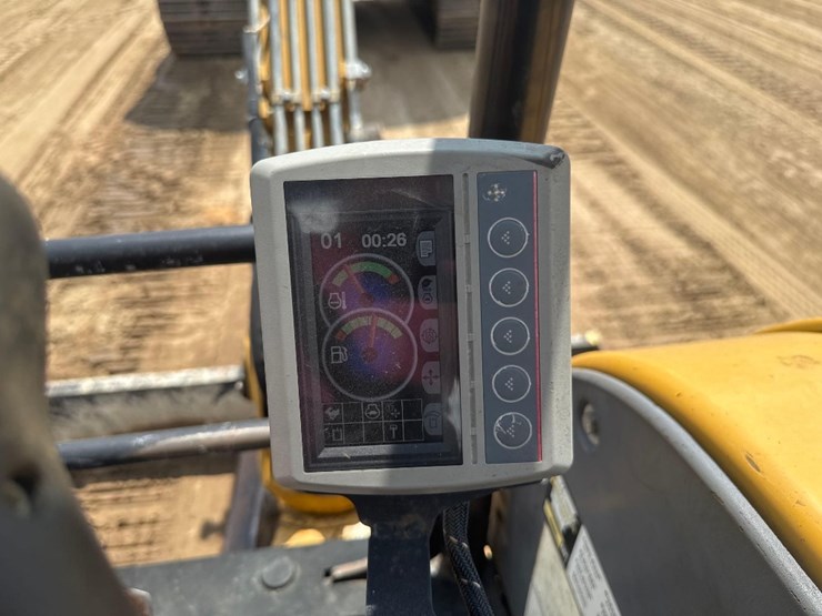 2014-caterpillar-304e-cr-image-29