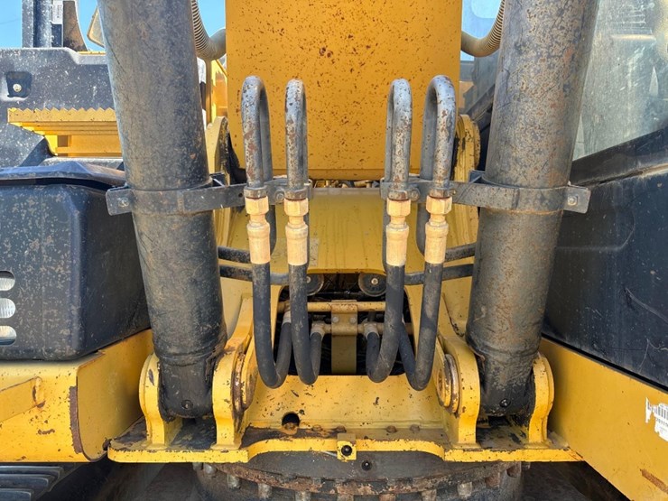 2012-caterpillar-320el-image-21