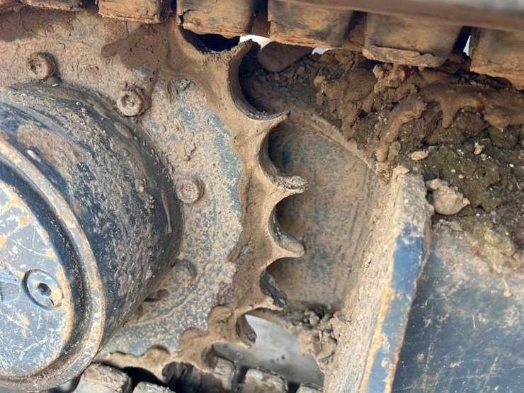2016-deere-35g-image-15