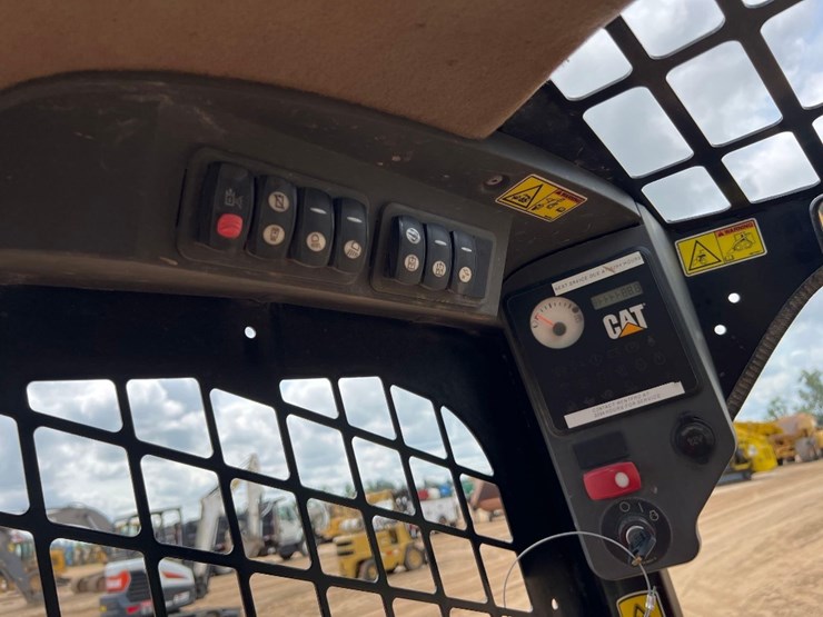 caterpillar-279c2-image-30