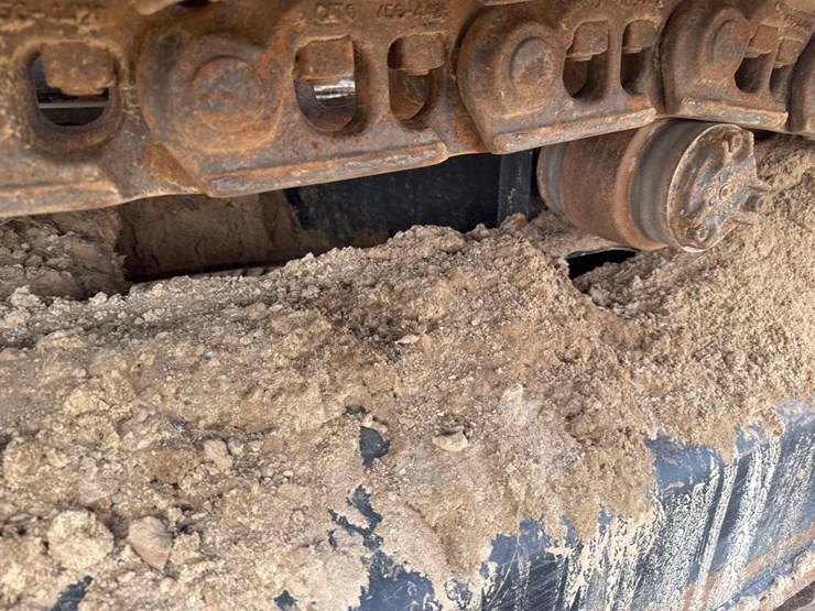 caterpillar-320gc-image-12