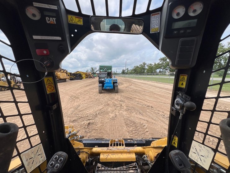 caterpillar-279c2-image-33