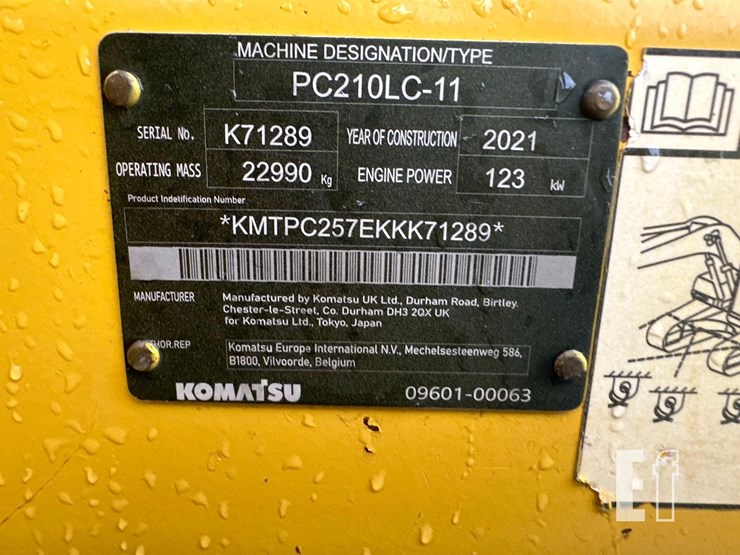 2021-komatsu-pc210-lc-11-image-13