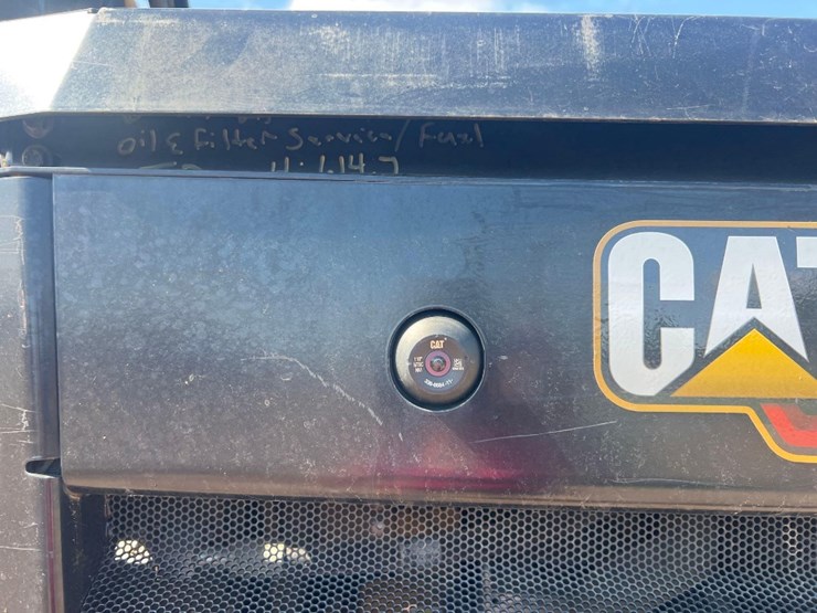2023-caterpillar-299d3-image-13