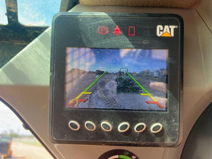 2023-caterpillar-299d3-image-33