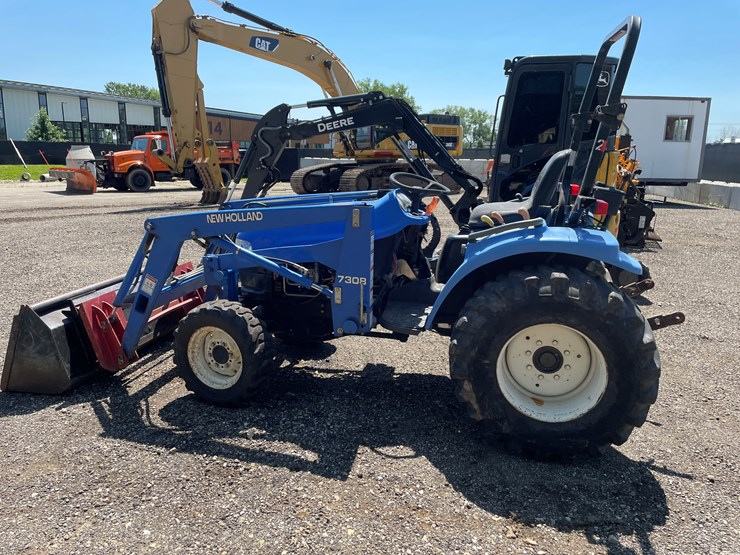 new-holland-tc33d-image-7