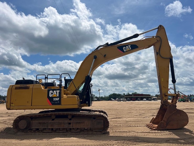 2016-caterpillar-336fl-image-4