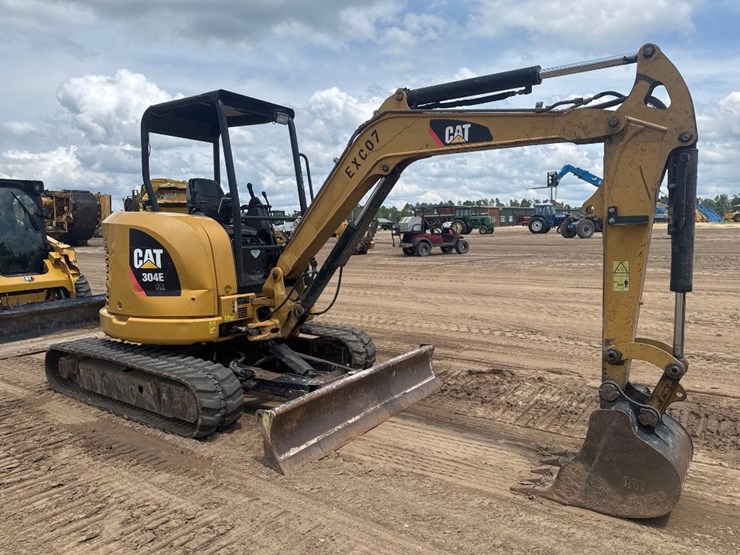 2014-caterpillar-304e-cr-image-4