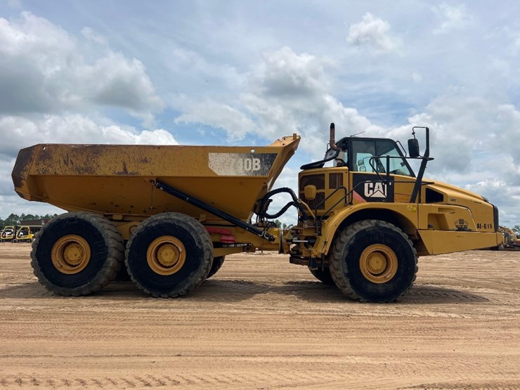 2014-caterpillar-740b-image-5