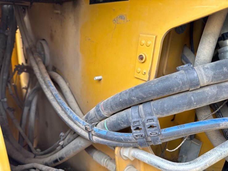 2018-caterpillar-289d-image-26