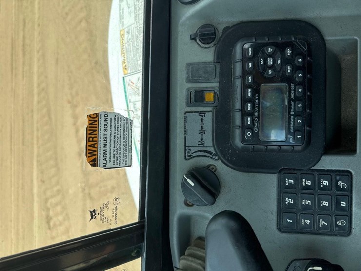 2015-bobcat-e35-image-34