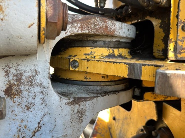 2008-caterpillar-574-image-70