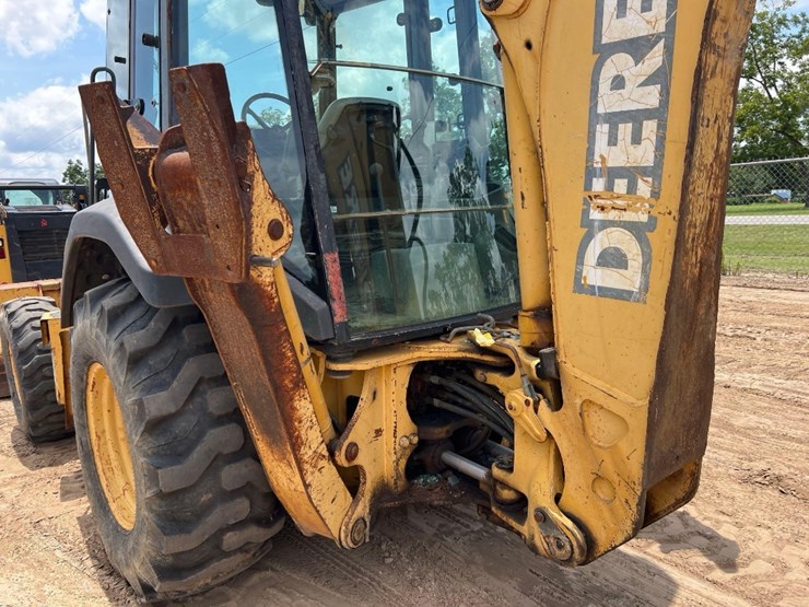 2004-deere-310sg-image-31