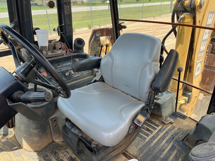 2004-deere-310sg-image-36