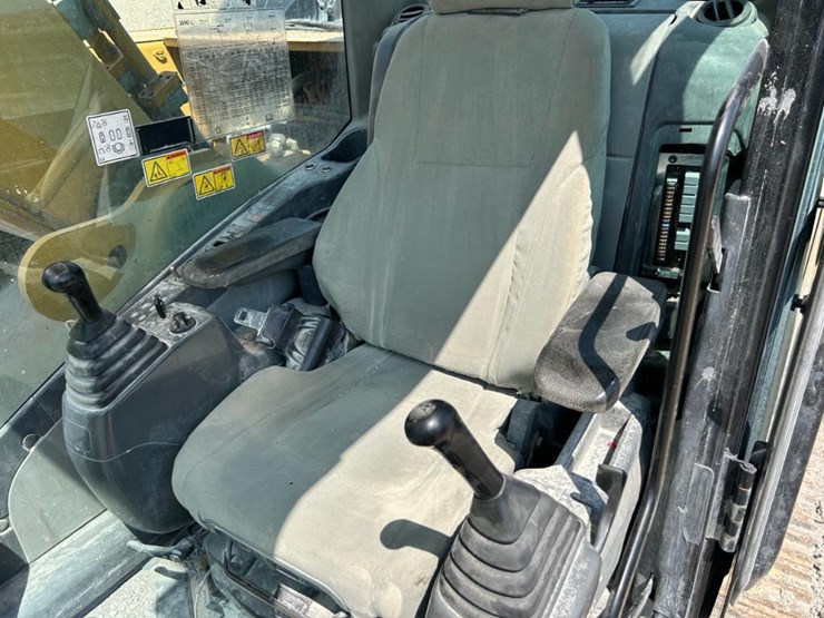 2011-caterpillar-329dl-image-6