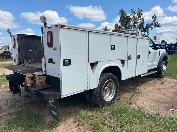 2018-ford-f550-xl-image-4