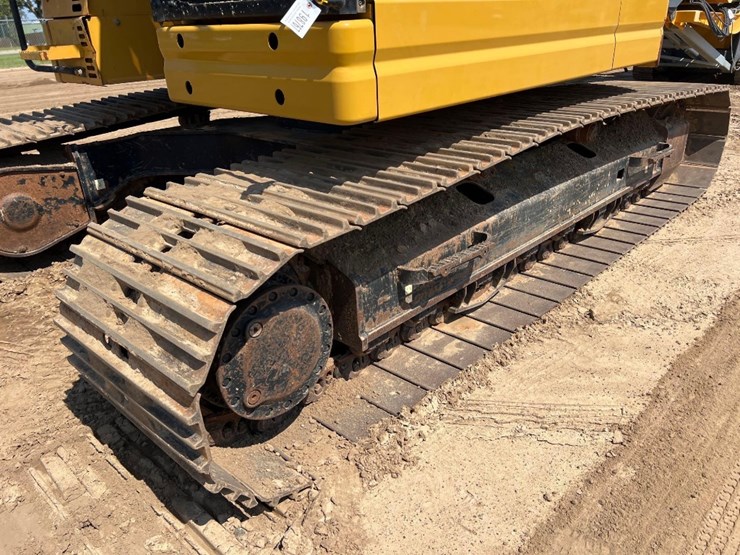 caterpillar-325fl-image-9