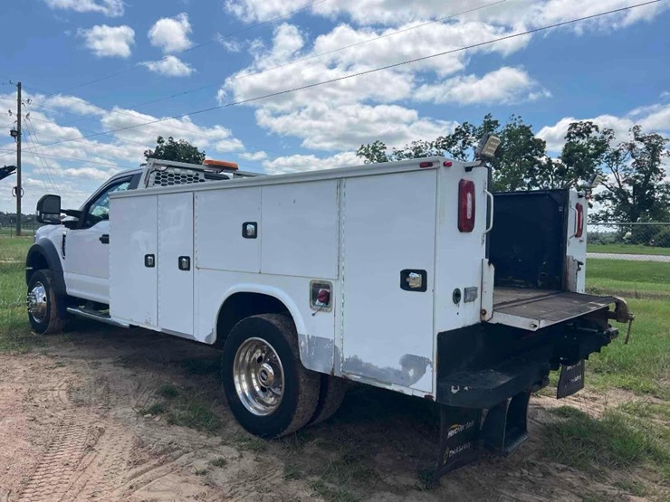 2018-ford-f550-xl-image-2