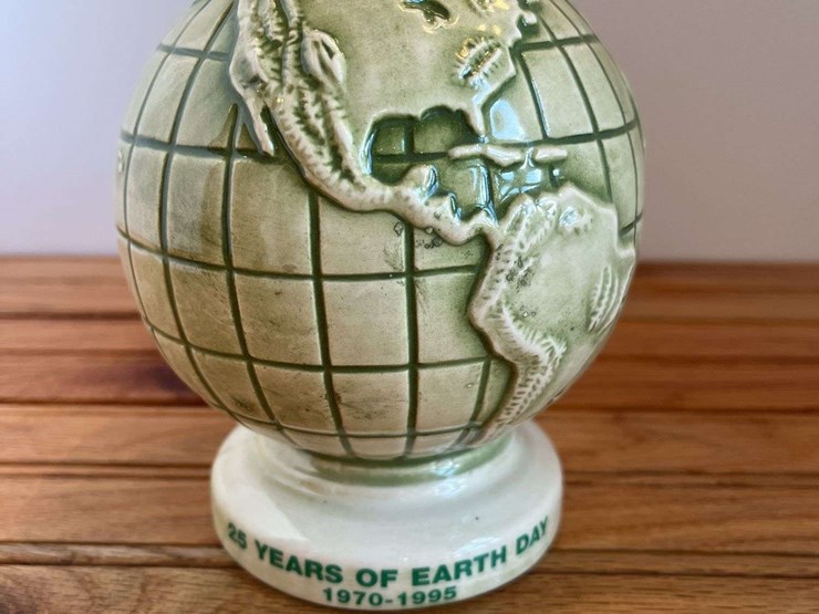 1995-john-deere-earth-day-bank-image-2