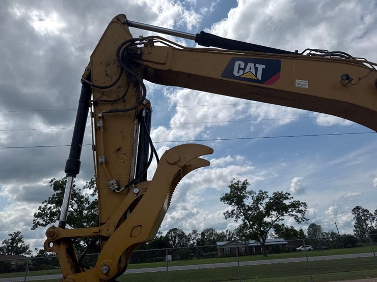 caterpillar-320gc-image-26