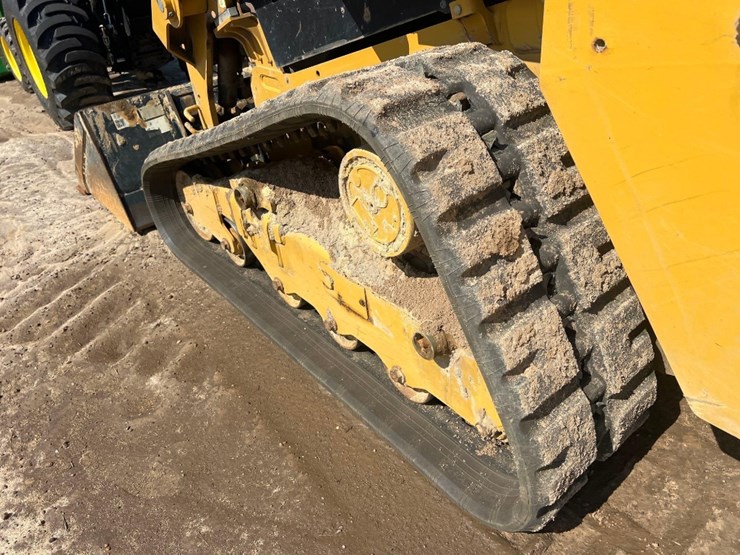 2022-caterpillar-249d3-image-22