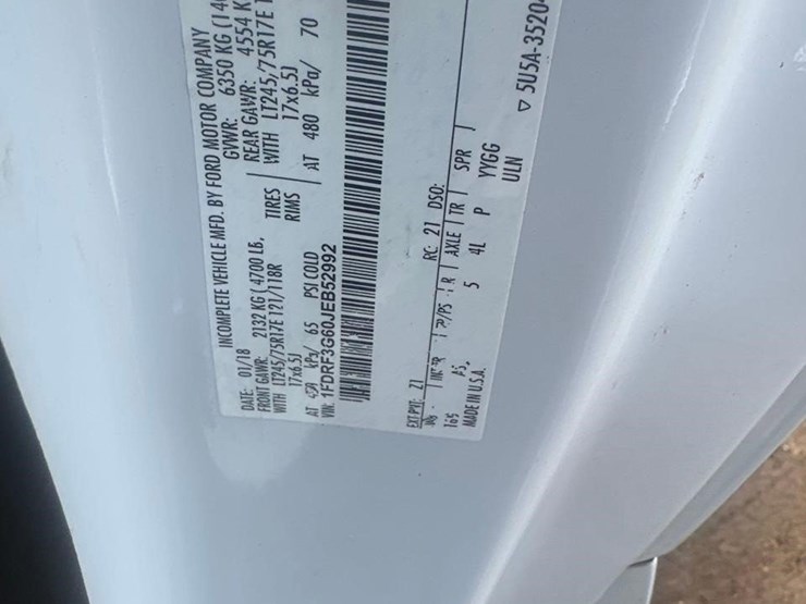 2018-ford-f350-xl-image-12