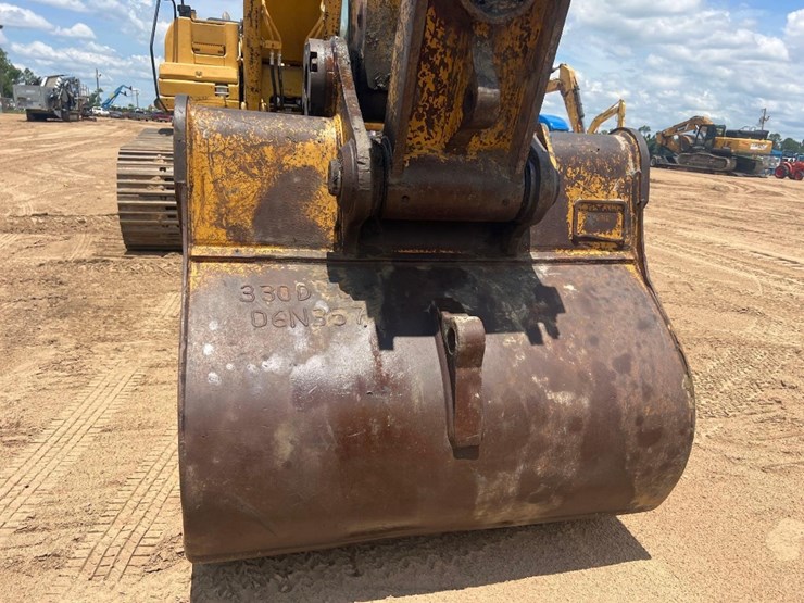 2006-caterpillar-330dl-image-10