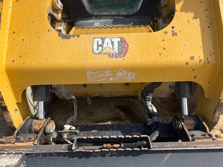 2022-caterpillar-272d3-image-10