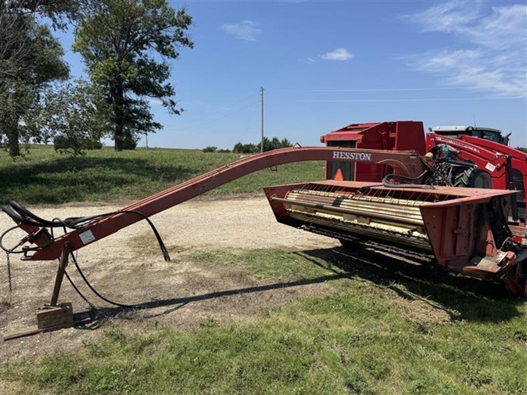hesston-1010-image-2