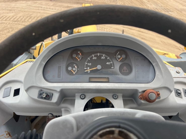 komatsu-wa320-5l-image-34