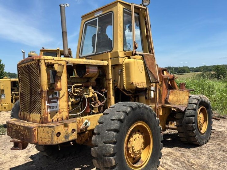 caterpillar-920-image-8
