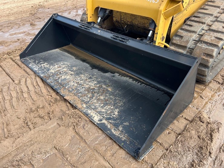 2023-caterpillar-299d3-xe-image-18