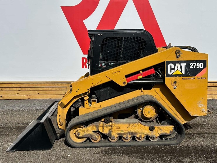 2015-caterpillar-279d-image-1