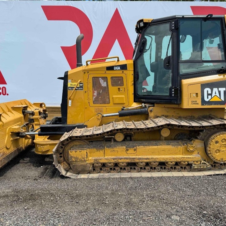 2016 CATERPILLAR D6K